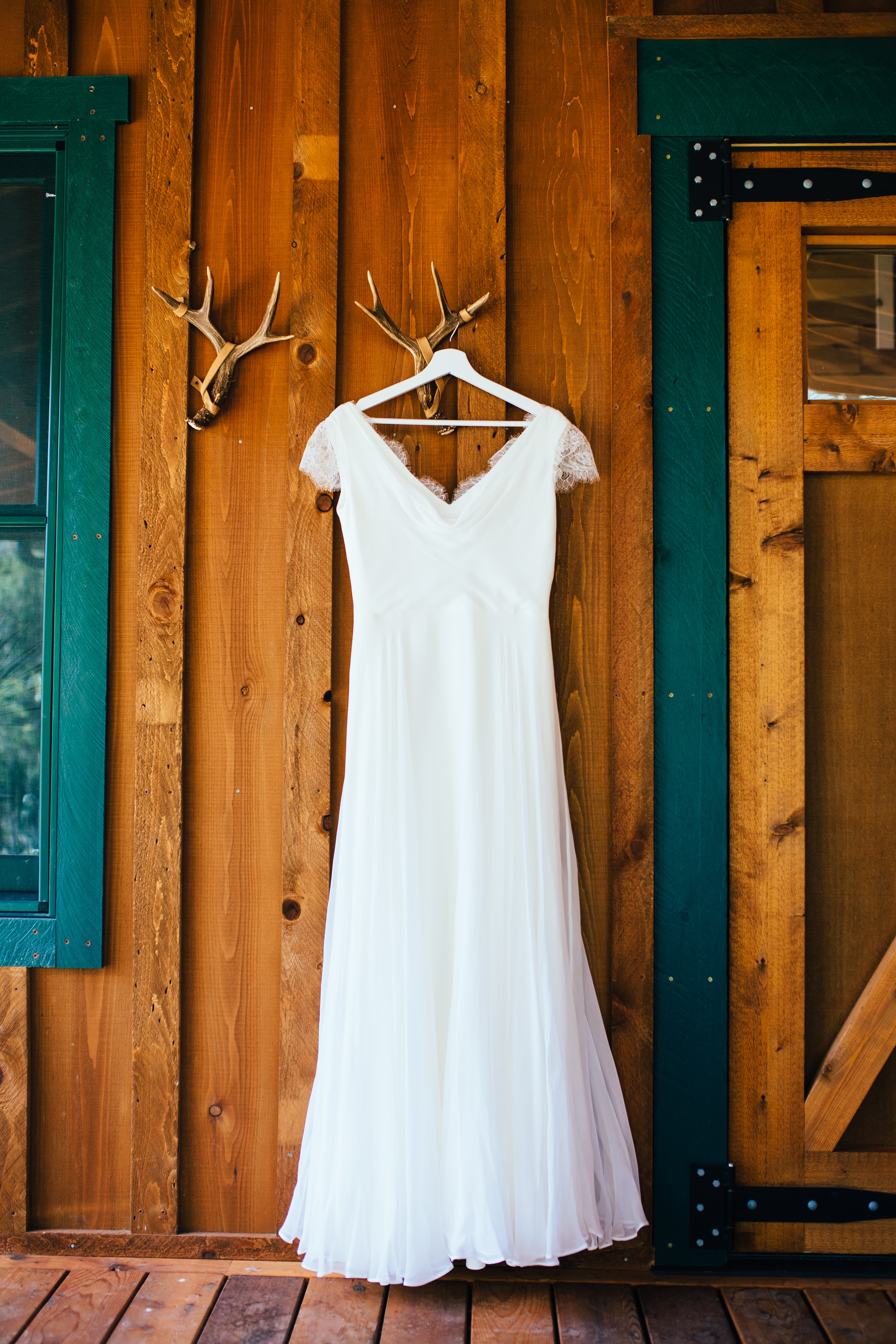 Weekday wedding at Yale Creek Ranch